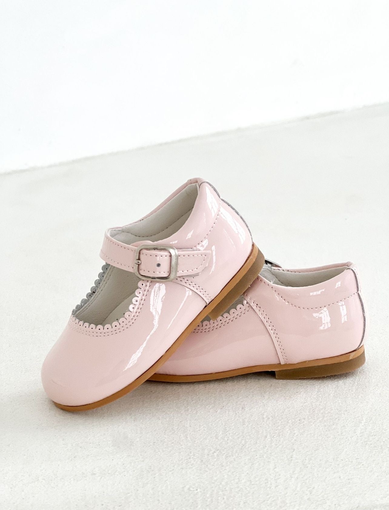 Girls Pink Mary Jane Shoes – Clark Beau